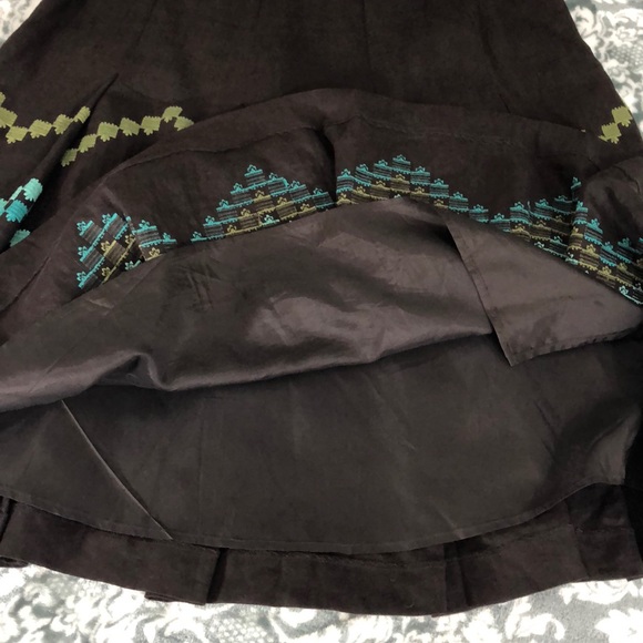 LOFT 100% Linen A-line Skirt with Embroidery - Picture 7 of 9